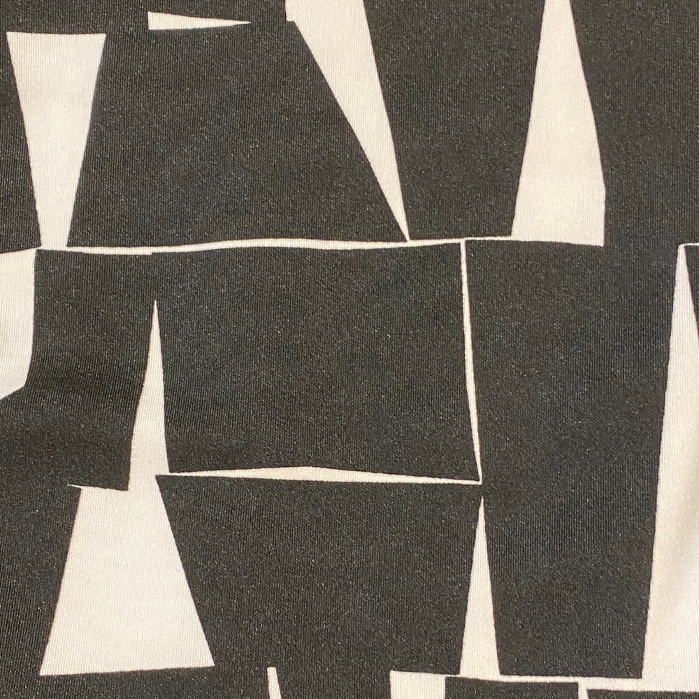 Vince Camuto Black and White Abstract Mini Dress - Picture 4 of 9